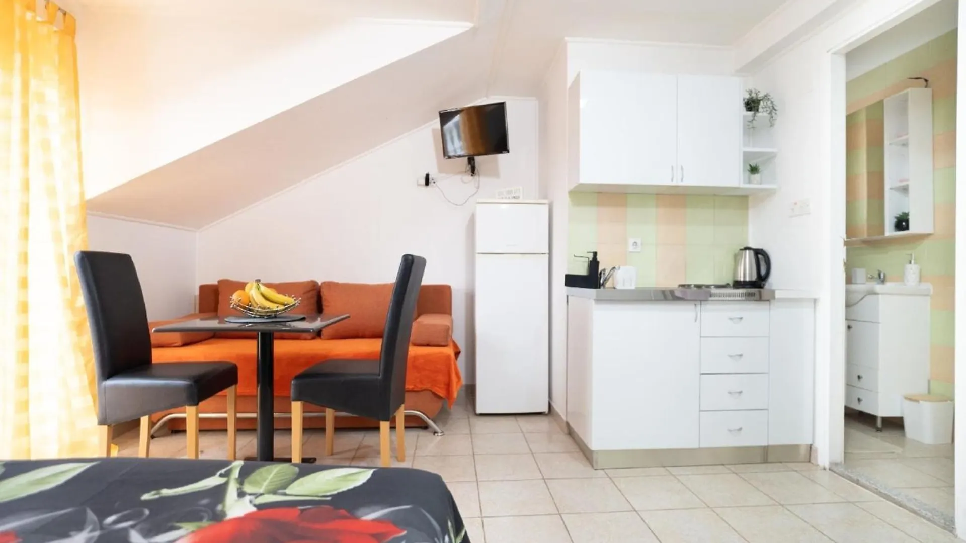 Apartments Milic - Studio Apartment With Sea View 4 Gornji Karin Croatia